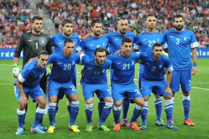 Sizce de Yunan erkekleri cok yakisikli degil mi?
