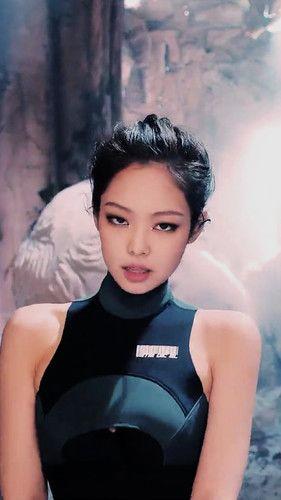 Sizce blackpink in en güzel kızı kim?