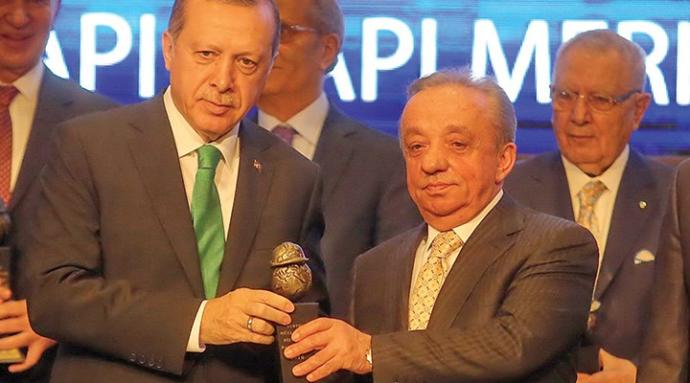 Milletin a.. koyacağız diyen Mehmet Cengiz devletten 52 milyar dolarlık ihale almış! İktidar değişiminde bunlara el konulmalı mı?