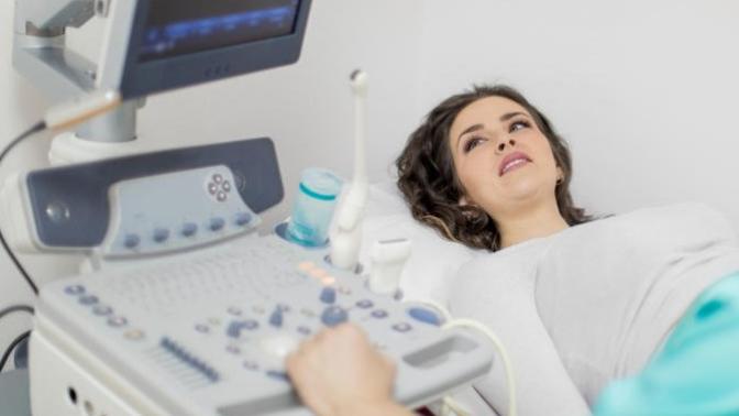 Kasıtsız birşekilde Doktorda ablanızın ya da sevgilinizin ya da kankanızın bakire olmadığını öğrenseniz nasıl davranırsınız?