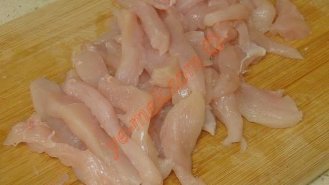 Tavuk göğüs etinden ne yemek yapsam?