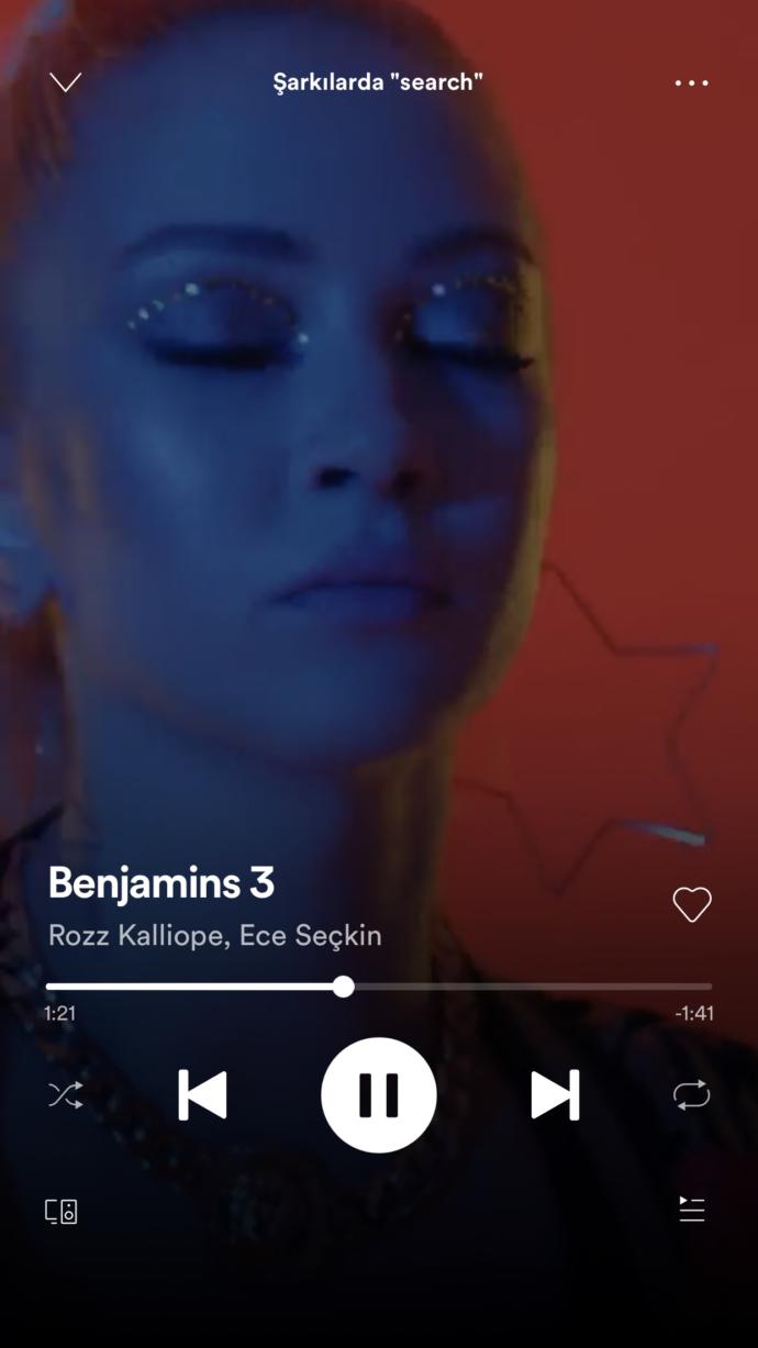 Sizce Ece Seçkin güzel mi 😂?