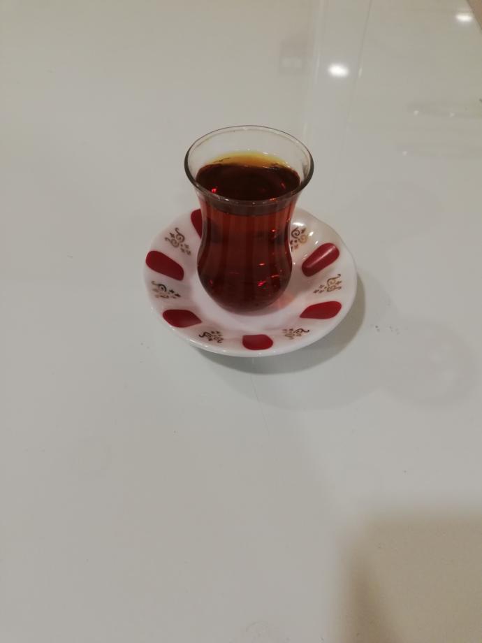 Bardak da veya kadında ince bel aranır mı?