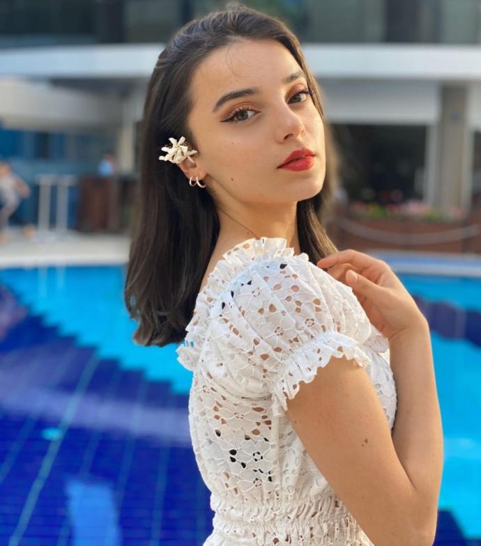 Tiktok ta en popüler kızlar siz hangisini daha çok beğeniyorsunuz?