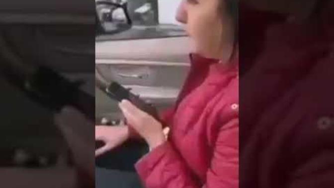 Böyle muamele görmek için cümle içinde 4 kere Allah, 3 kere İnşallah, 2 kere Allah razı olsun, 1 kere de amin mi demek lazım :D?