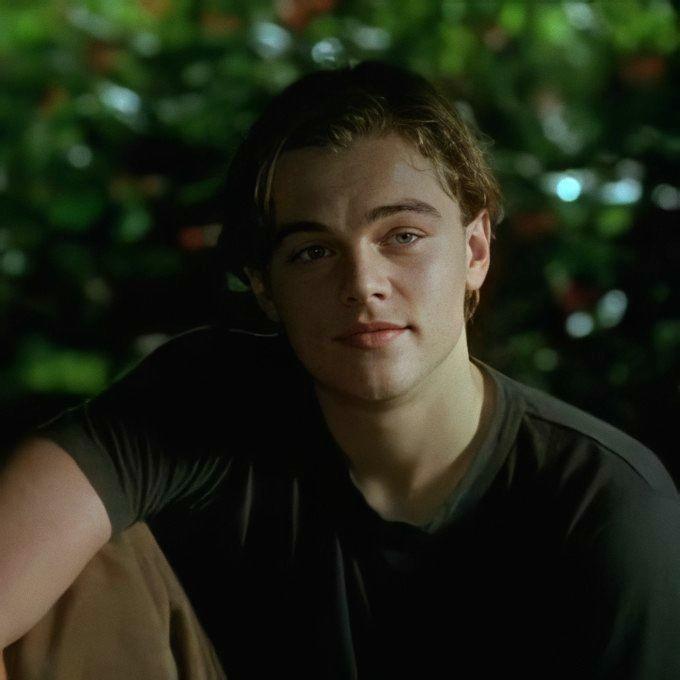 Aşşşırı yakışıklı değil mi Jack Dawson bey?