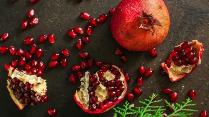 Yılbaşı gecesi kapınızda nar patlatıyor musunuz?