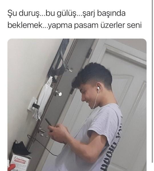 Telefonda konuşurken veya mesajlasirken gülümsüyor musunuz?