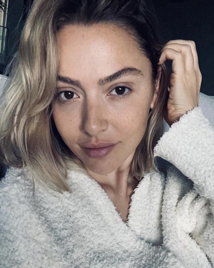 Hadise kaç yaşında gösteriyor?