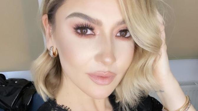 Hadise kaç yaşında gösteriyor?