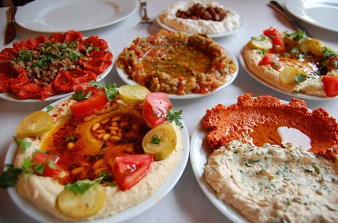 Türk mutfağındaki en sevdiğiniz mezeler hangileri?