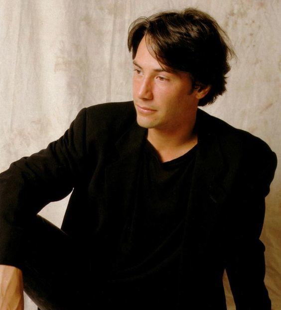 Sizce Brad Pittin gençliği mi yoksa Keanu Reevesin gençliği mi?