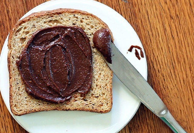 Ekmeğe sürülen favori kahvaltılık ezmeniz hangisi?