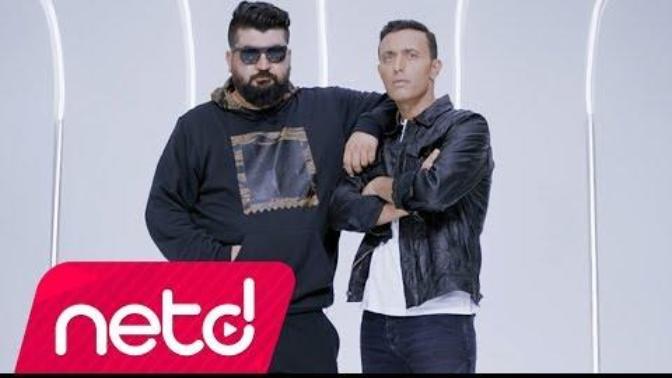 Mustafa sandal reseti at diyor... elinde aşıyla gezen hemşire ne ayak?