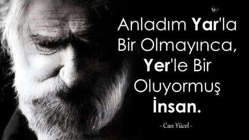 Sizi uzaktan, içten içe seven var mıdır?
