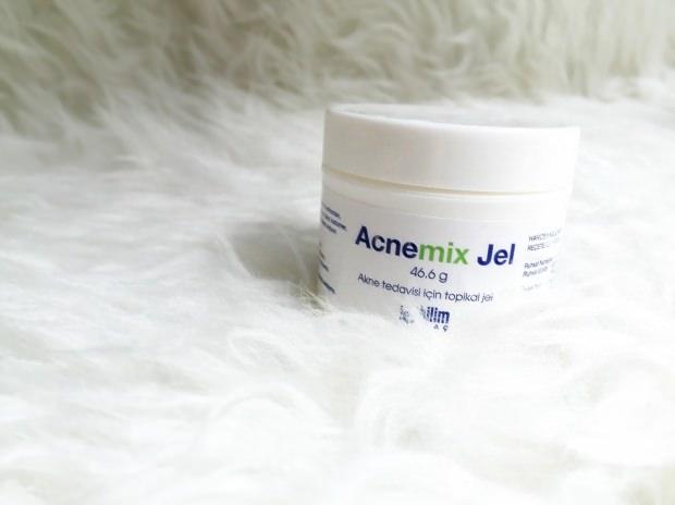 Acnemix jel yüzde kaç saat bekletilmeli?