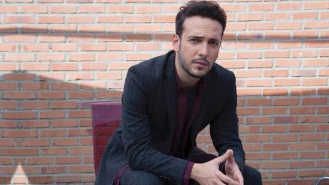Genç yaşta şakakları açılan erkekler çekiciliklerini kaybeder mi?