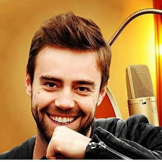 Dış görünüşünü hiç beğenmediğiniz erkek ünlüler kimler?