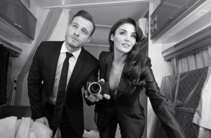 Hande Erçel mi daha güzel Angelina Jolie mi?