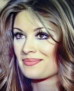 Hande Erçel mi daha güzel Gülşen Bubikoğlu mu?