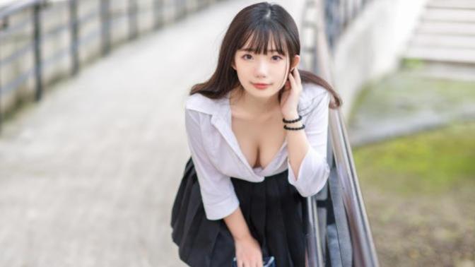 Japon kızları çok hoş ve seksi görünmüyorlar mı sizce?