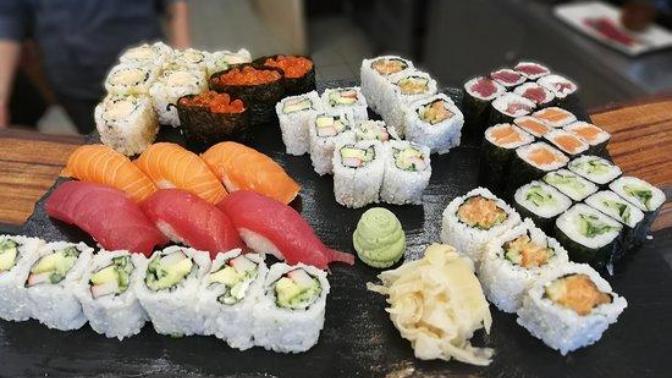 Evde sushi yapmayı deneyen var mı?