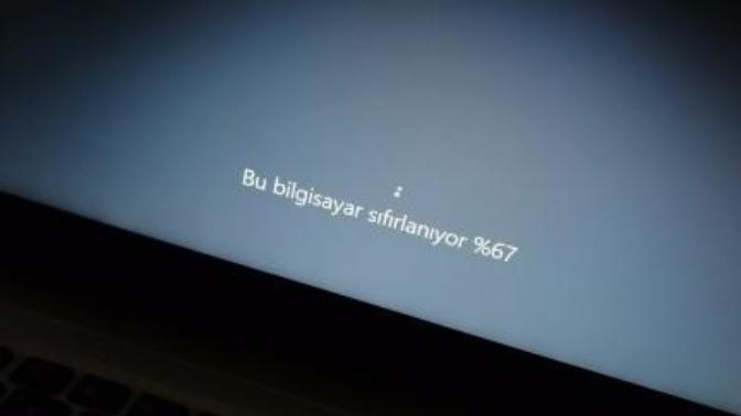 Bilgisayar sıfırlanıyor çok yavaş yardımm?