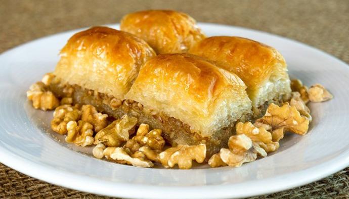 Baklava dediğin neli olur?
