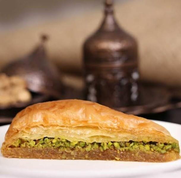 Baklava dediğin neli olur?