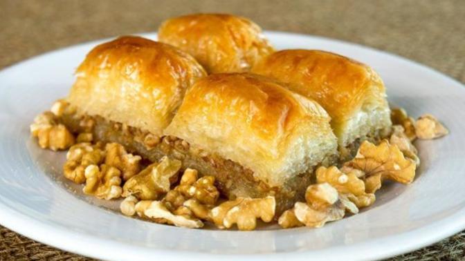 Baklava dediğin neli olur?