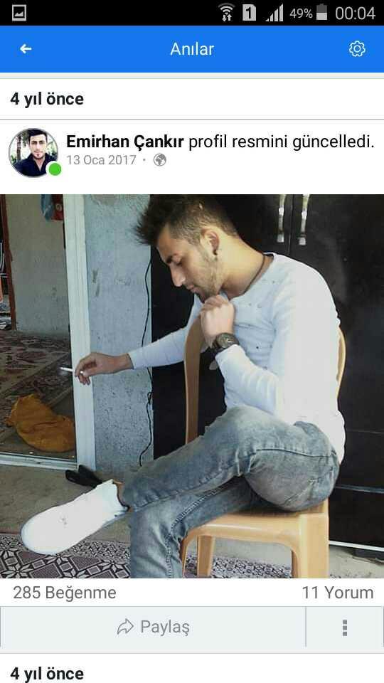 Kıyafet uyumuna dikkat eder misin?