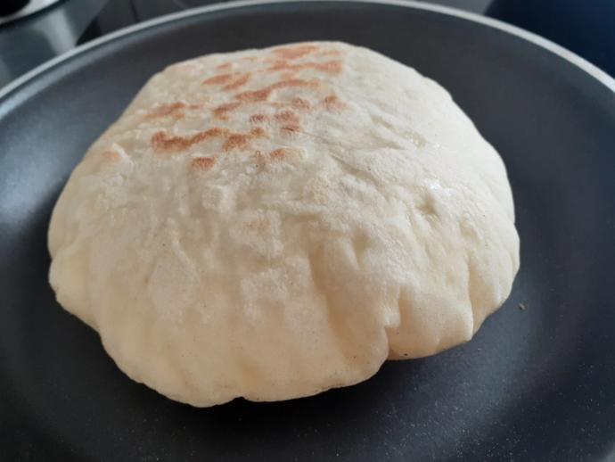 Benim gibi geç saatte kahvaltı yapan var mı?