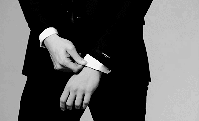 Aşık olunmayı en çok hak edenler kibar ve centilmen erkekler değil midir?
