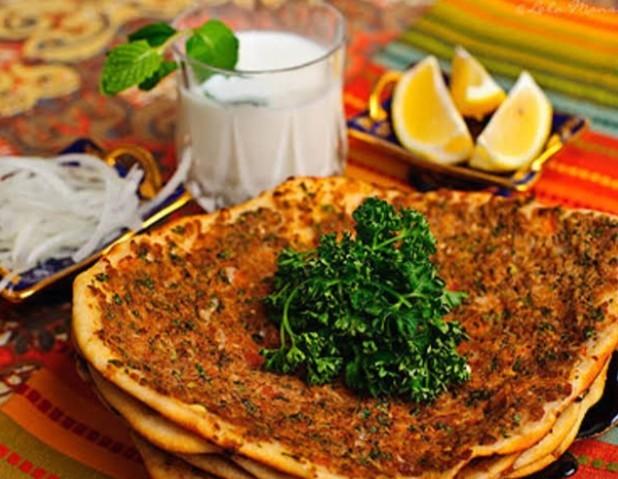 Lahmacunun yanında en çok hangi içeceği seviyorsunuz?