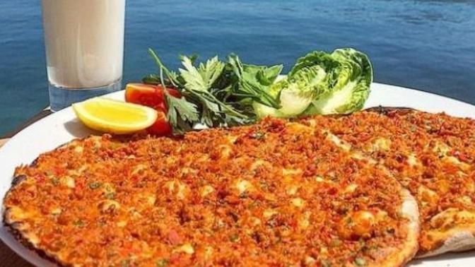 Lahmacunun yanında en çok hangi içeceği seviyorsunuz?