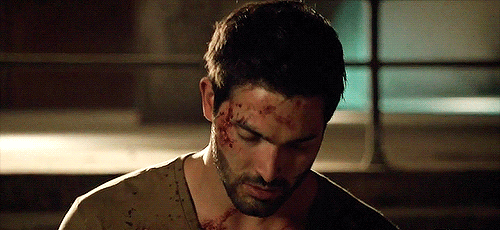 Tyler Hoechlin çok yakışıklı değil mi?