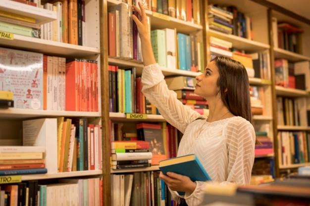Kitap seçerken arka kapak yazısını mı incelersiniz önsözü mü?
