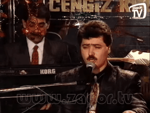 Uzun yolculukta ne tarz müzikleri tercih edersiniz ?