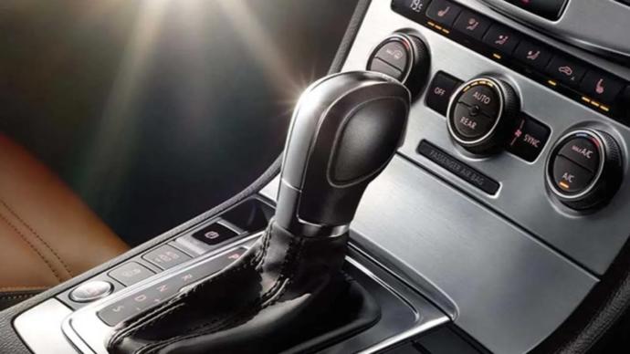 Otomatik vites seçeneklerinden en çok hangisini kullanışlı buluyorsunuz ?