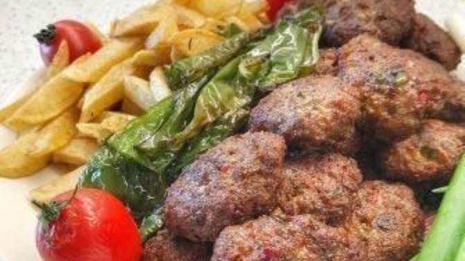 Köftenin yanında en iyi ne gider?