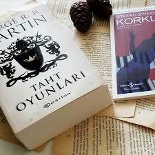 İnsanlar gerçek olaylar hakkında kitaplar mı; yoksa hayal ürünü kitaplar mı okumalı?
