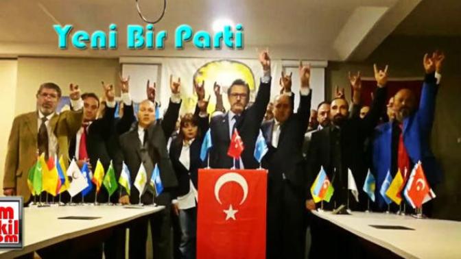 Türkiye'nin ilk ırkçı partisi hakkında ne düşünüyorsunuz?