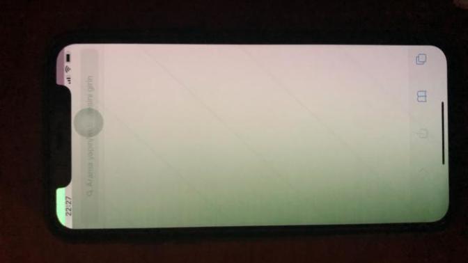 İPhone X ekran bozuldu durduk yere?