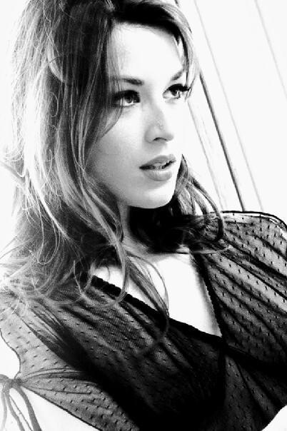 Stoya doll sizce güzel bir kadın mı ☺️ ?