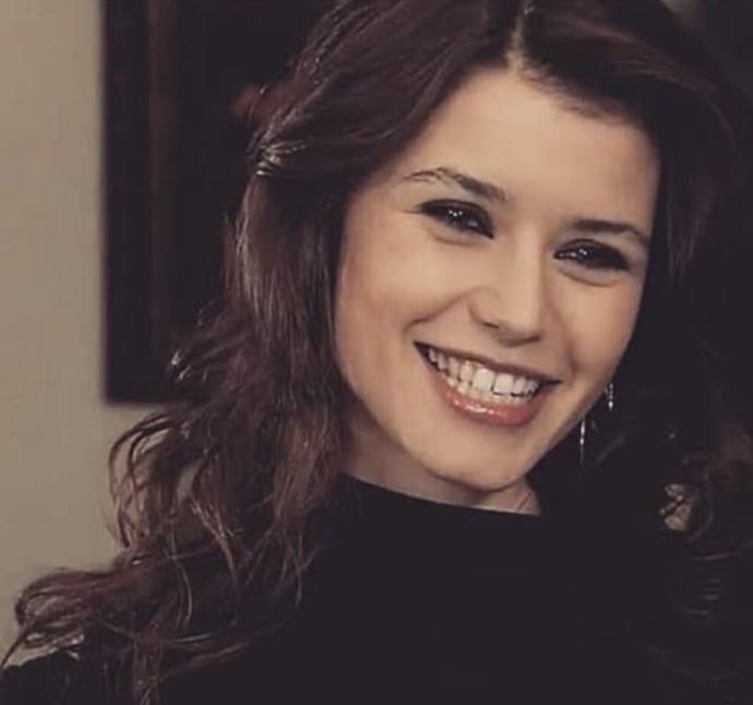 Beren Saat’in ağzı büyük mü?