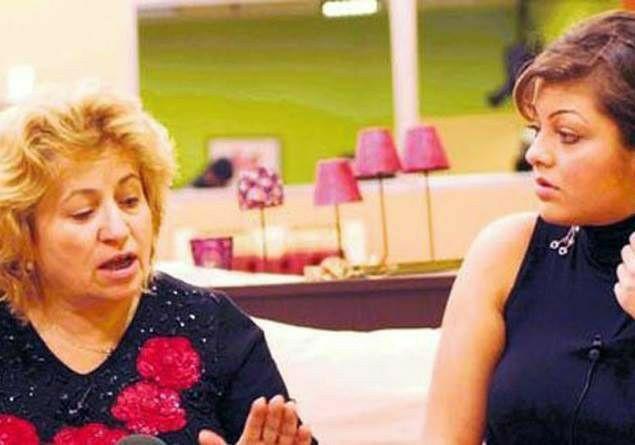 Eşin için anneni siler misin?