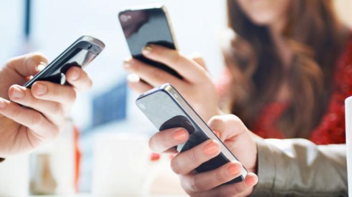 Günde kaç saat/dakika telefonla ilgileniyorsunuz?