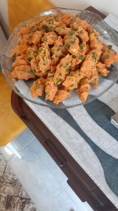 Mercimek köftesi nasıl yapılır?