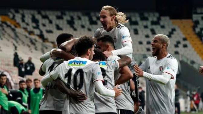 Beşiktaş 2 Göztepe 1, ve lider oynadığı futbolla hem gözümüzün pasını sildi hemde galip geldi! Maçı nasıl buldunuz?