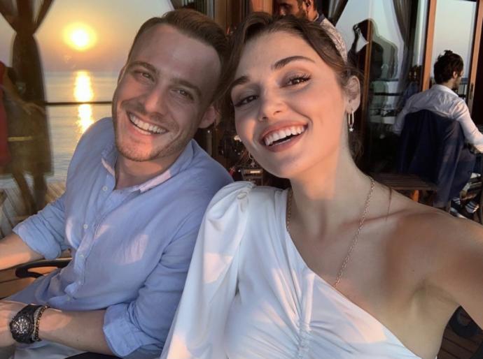 Katherine Langford mu Hande Erçel mi daha güzel?